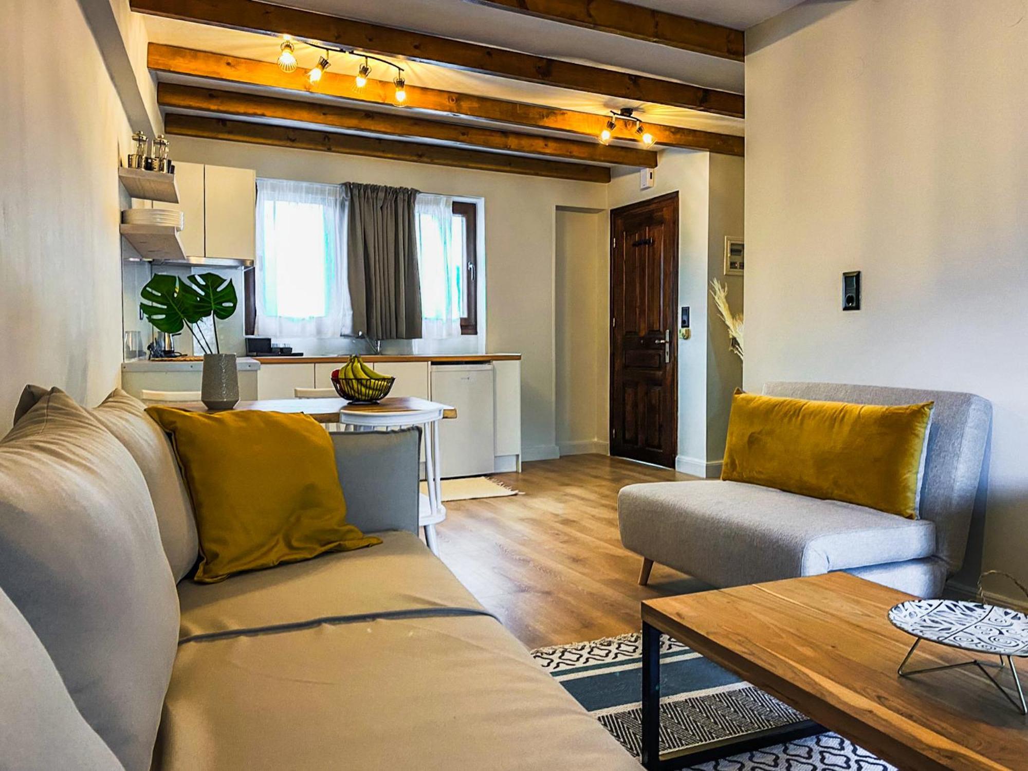 Apellou Apartments Samos Town Esterno foto