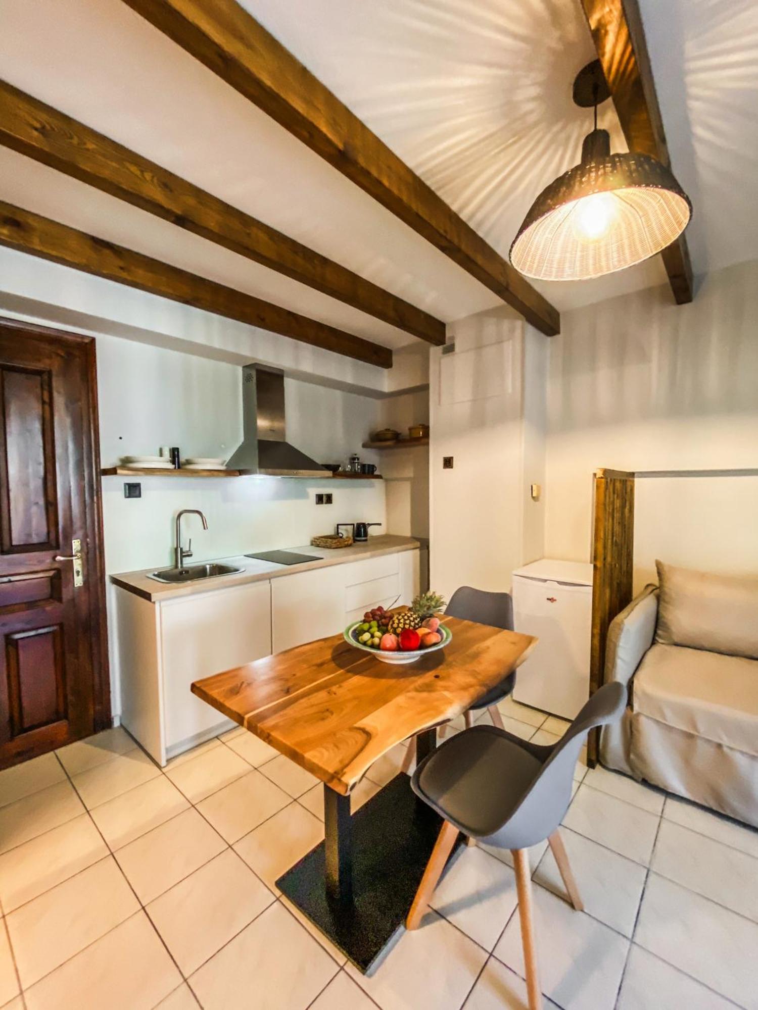 Apellou Apartments Samos Town Esterno foto