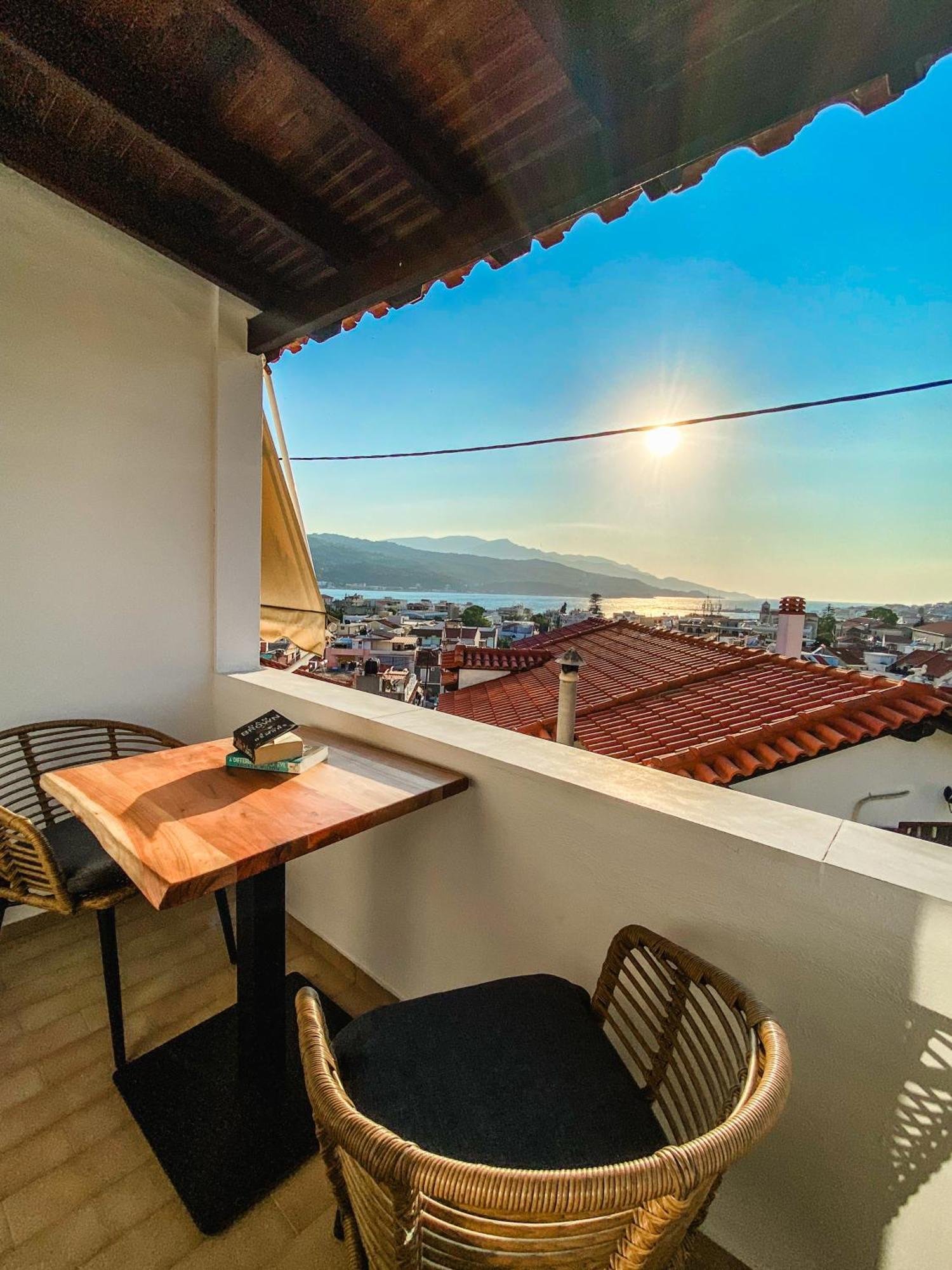 Apellou Apartments Samos Town Esterno foto